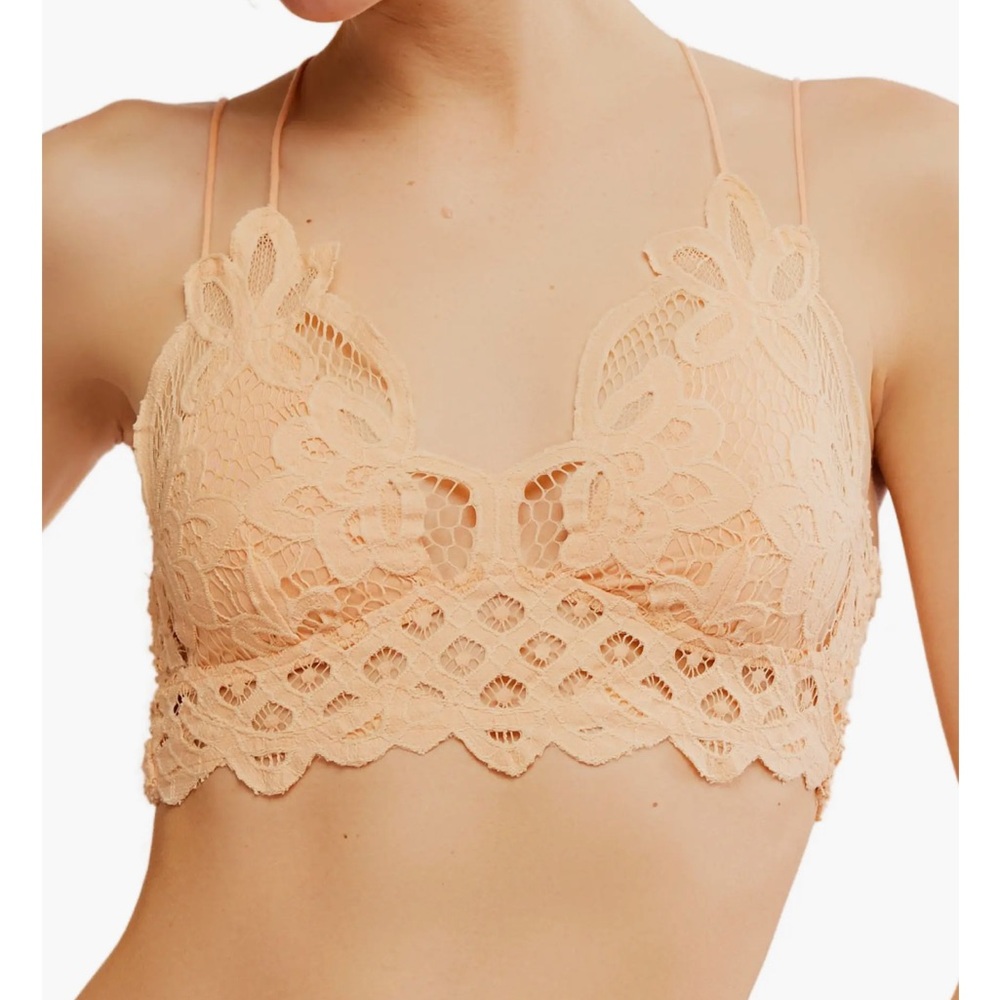 Free people intimately Lace Bralette in Peach NWOT